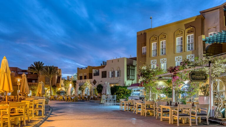 Private-Stadtrundfahrt-durch-El-Gouna