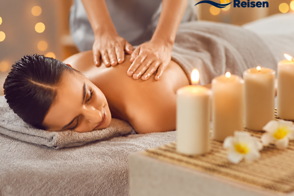 Candlelit massage with Arabian Reisen