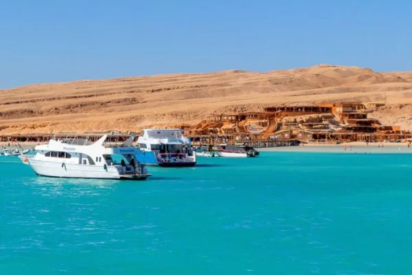boat-tours-in-Hurghada-q97hyixeb9mmgmgzvfxfo4g5pz8y1dexqm82mv37n4